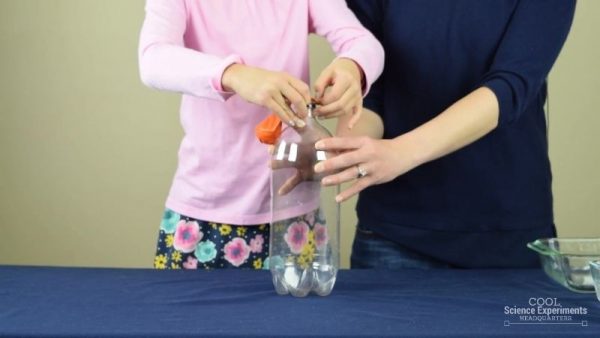 Use a Bottle to Blow-up a Balloon Science Experiment